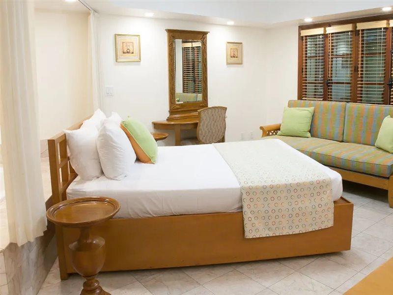 The Marlin At Taino Beach Resort Freeport Exterior foto